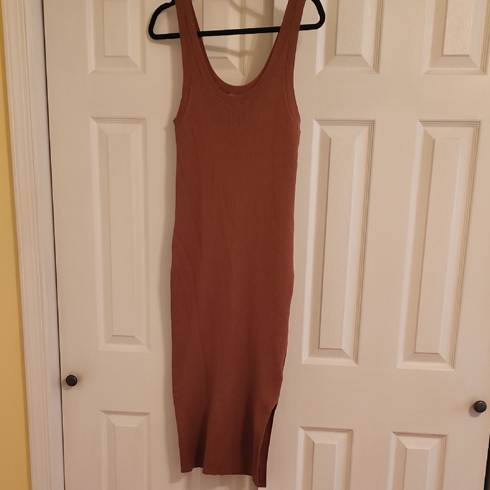 Elegant Brown Sleeveless Dress